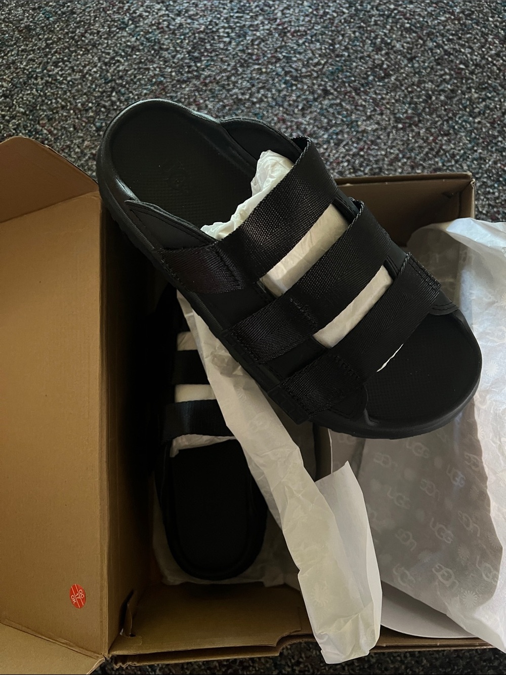 UGG golden glow slide sandals black women’s size 9 NEW with box